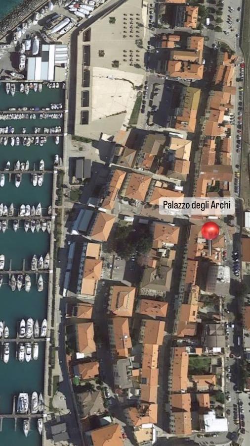 Appartamento Palazzo Degli Archi San Vincenzo Esterno foto